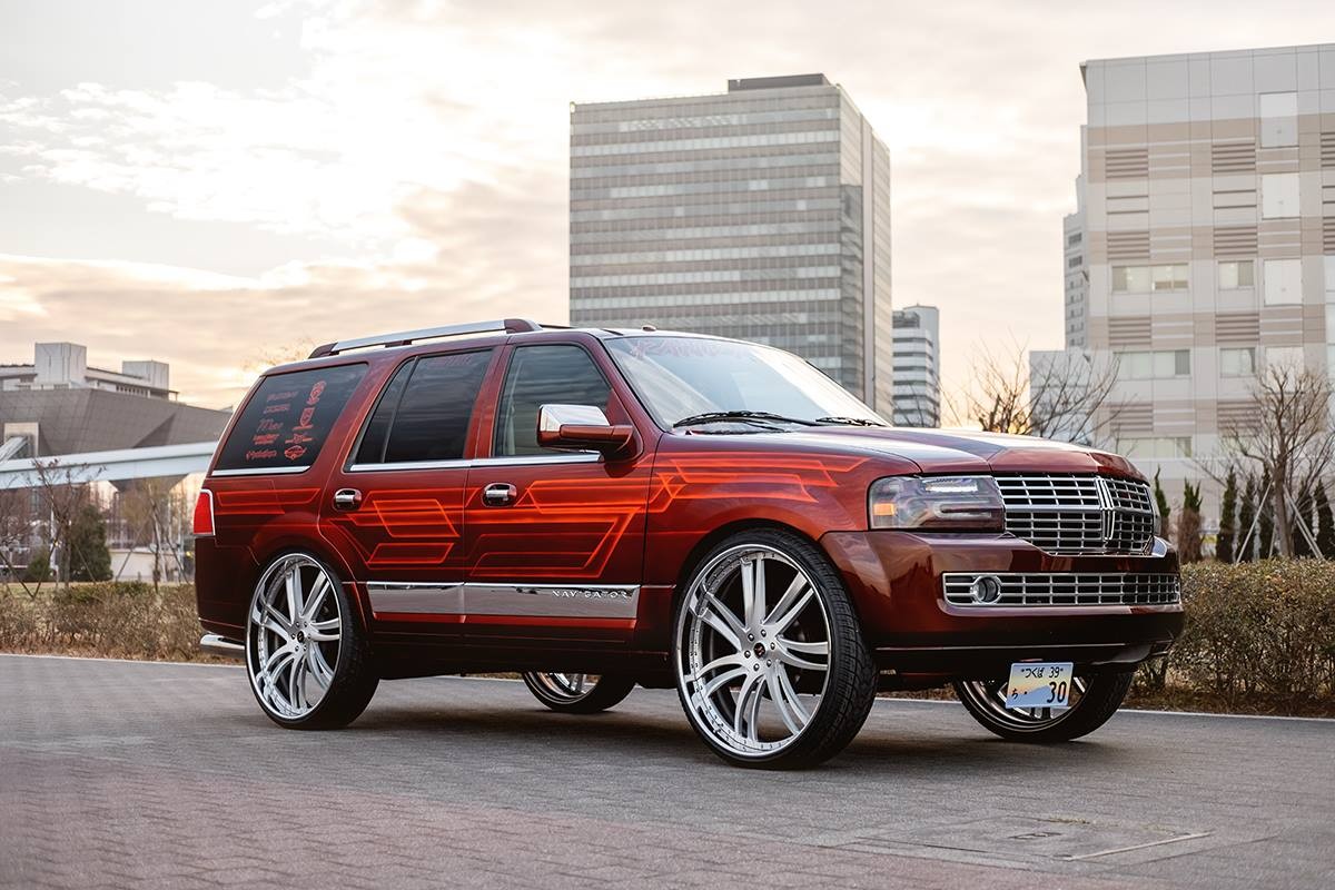 Lincoln Navigator